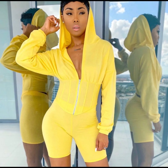 SOLD NWT COMFORT MATCHING SET [YELLOW] - Picture 2 of 6